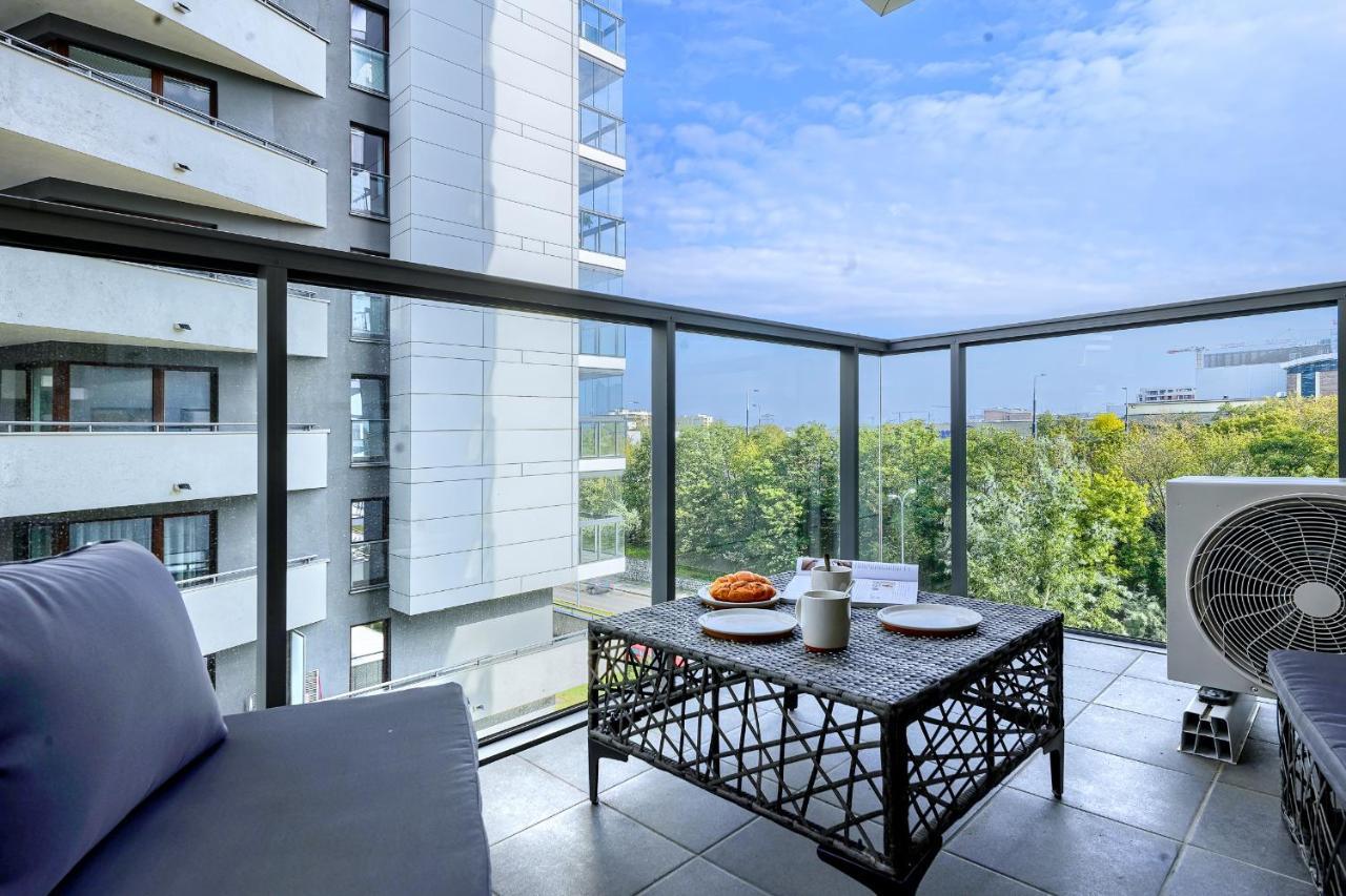 Wola Luxury Stay Варшава Екстер'єр фото